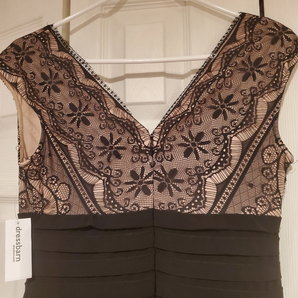 Signature lana from Dressbarn Dress Size 6 black - Picture 6 of 7